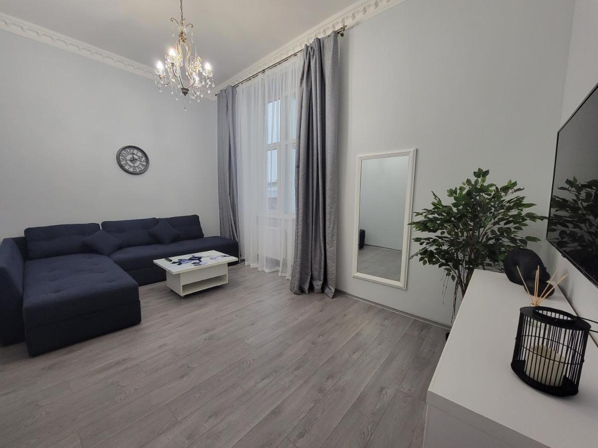 Warm & Cozy Apartment In The Heart Of Historical Lviv Dış mekan fotoğraf